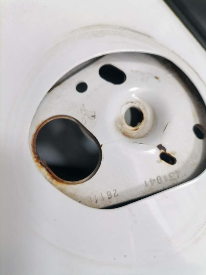 Ford Fiesta JA8 original T&uuml;r links Frost Wei&szlig; 3T&uuml;rer Bj.2011